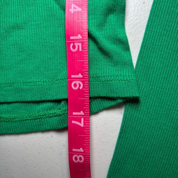Cotton‎ On Emerald Green Long Sleeve Crop Top Large Y2K Layering Vibrant Bold - Picture 5 of 7